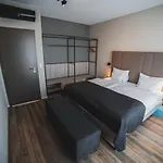 Avenue Pallova 28 Hotel 4*