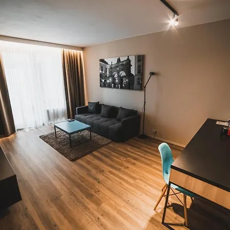 Avenue Pallova 28 Hotell 4*