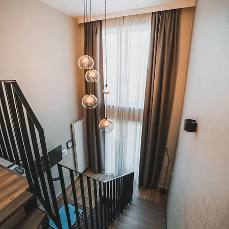 Hotel Avenue Pallova 28