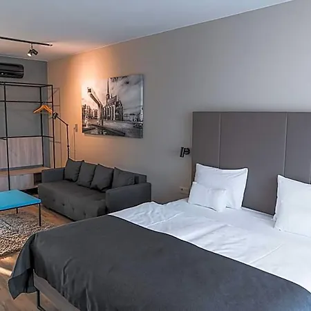 Hotel Avenue Pallova 28