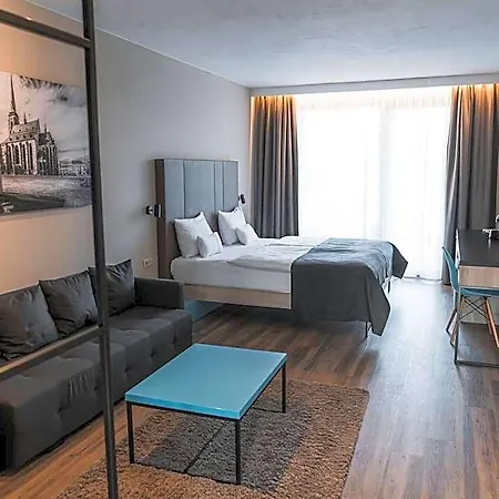 Avenue Pallova 28 Hotel 4*