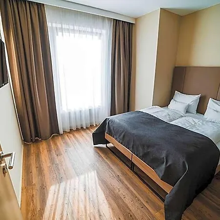 Hotel Avenue Pallova 28